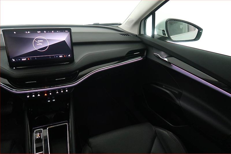 Škoda Enyaq (2021) Lounge iV 80 (82 kWh), SoH 90% - fotka 8 z 22