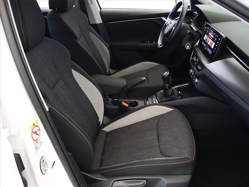 Škoda Kamiq (2023) Style 1.5 TSI - fotka 7 z 20