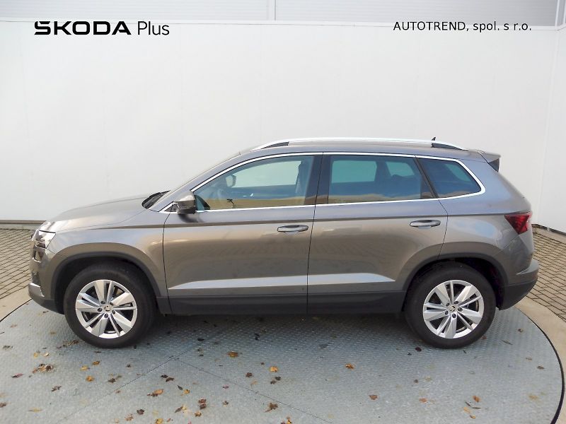 Škoda Karoq (2024) Top Selection 2,0 TDI 110kW DS - fotka 3 z 30