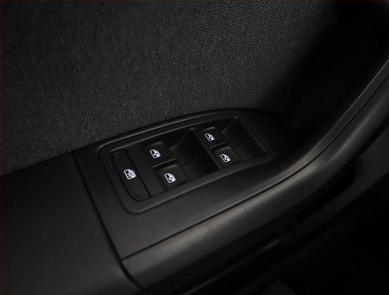 Seat Ateca (2023) 1.0 TSI - fotka 16 z 18