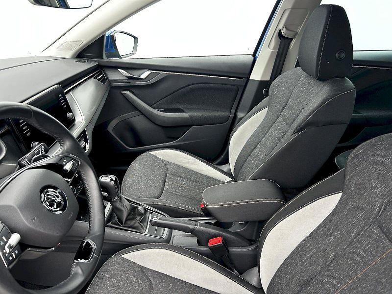 Škoda Scala (2023) 1.0 TSI 81kW DSG Style - fotka 25 z 35