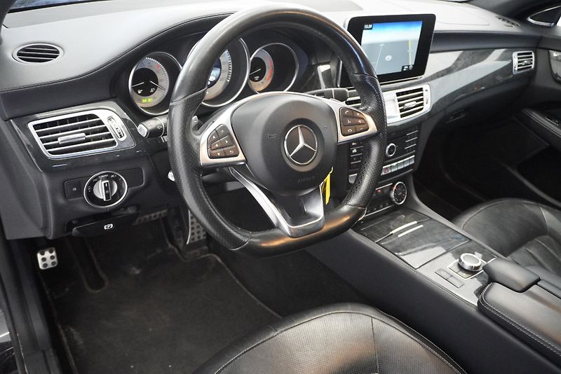 Mercedes-Benz CLS 3,0D 4MATIC AMG-LINE  - fotka 13 z 29