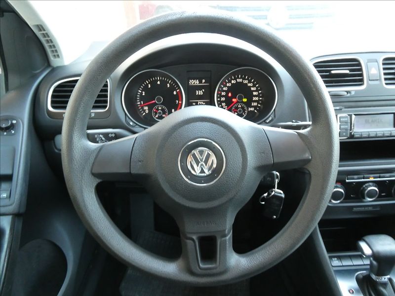 Volkswagen Golf 1,6 MPi 75kW DSG klima - fotka 30 z 40