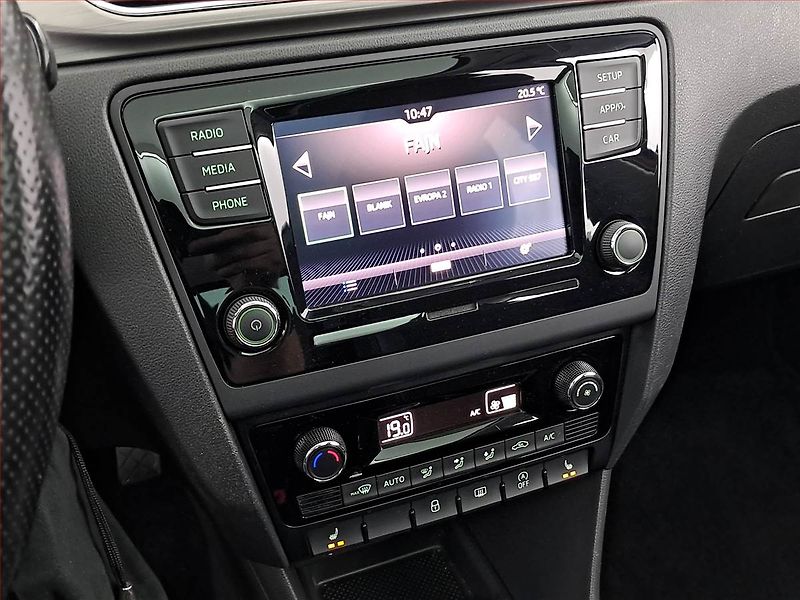 Škoda Rapid (2017) Spaceback 1.2 TSI, Serv.kniha - fotka 12 z 19