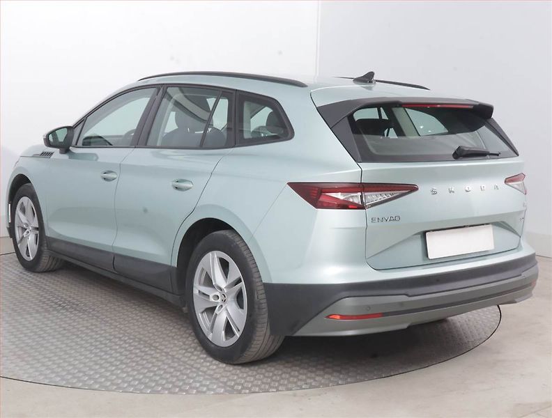 Škoda Enyaq (2023) iV 60 (62 kWh), SoH 92% - fotka 4 z 21