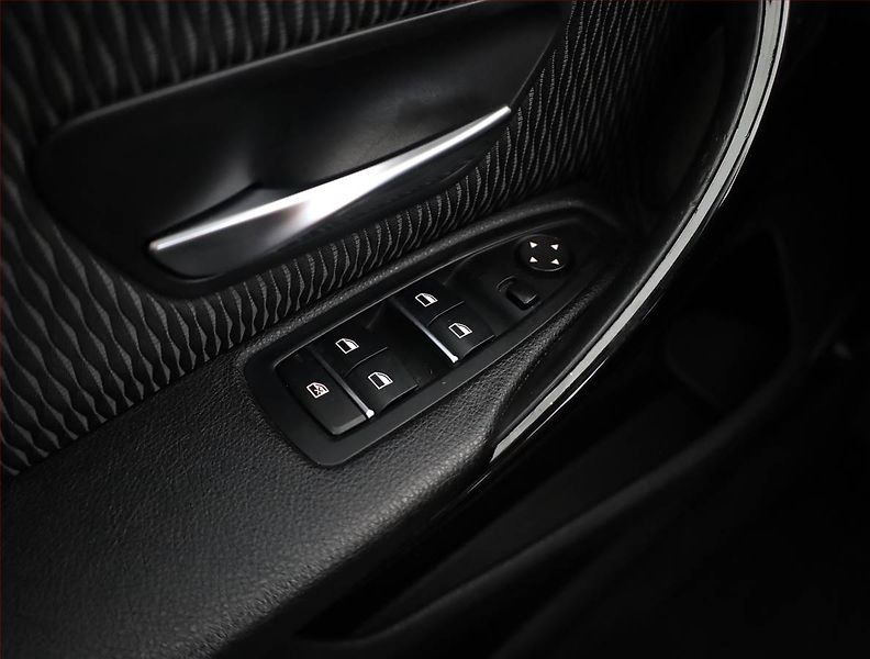 BMW Řada 4 (2018) 420d, Automat, Serv.kniha - fotka 17 z 19