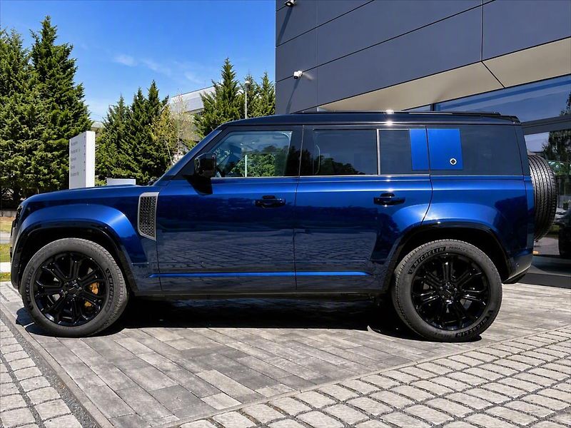 Land Rover Defender (2026) 110 V8 P635 OCTA Sargasso Blue - fotka 2 z 34