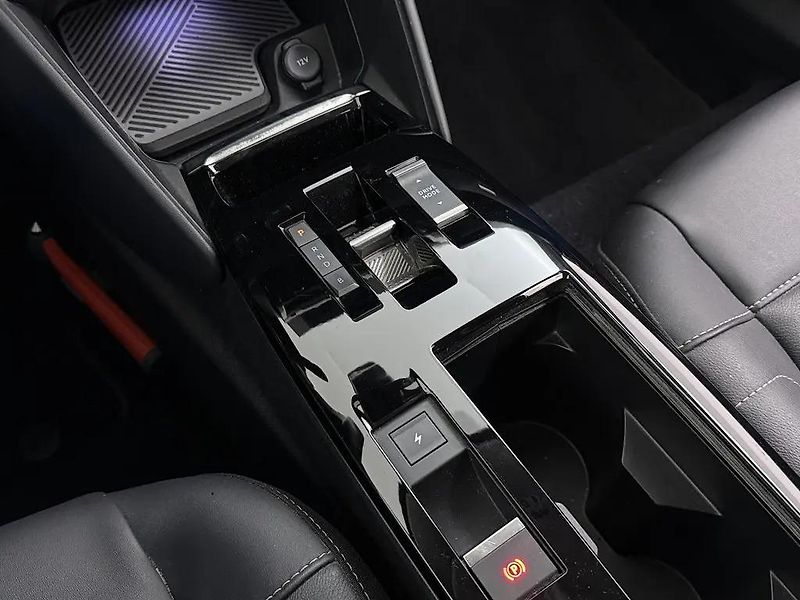 Citroën ë-C4 EV 100kW 50kWh SHINE 1.Maj - fotka 12 z 17