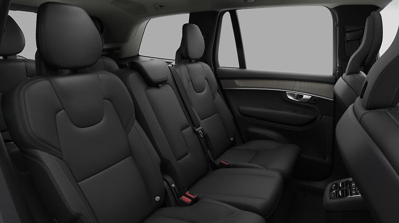 Volvo XC90 (2026) B5 AWD PLUS BRIGHT - fotka 13 z 16