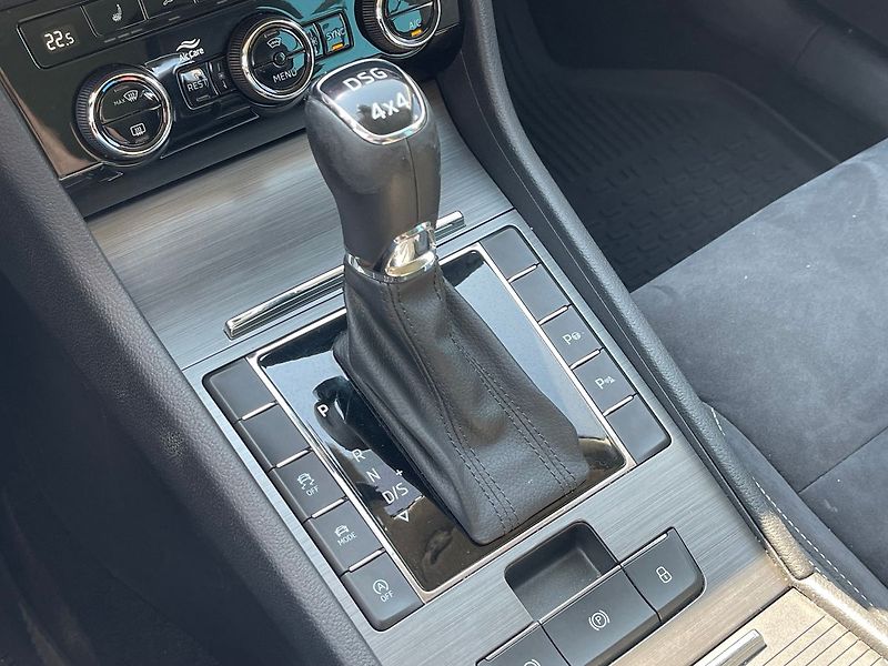 Škoda Superb STYLE 2.0TDi 147kW*4x4*CZ*DSG* - fotka 27 z 37