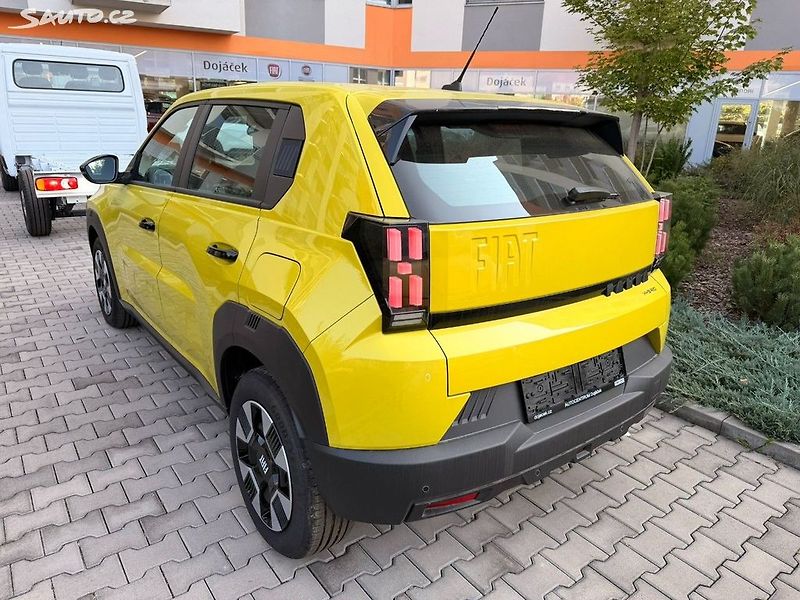 Fiat Grande Panda (2026) Icon 1.2 Turbo Hybrid 110k eDC - fotka 3 z 15