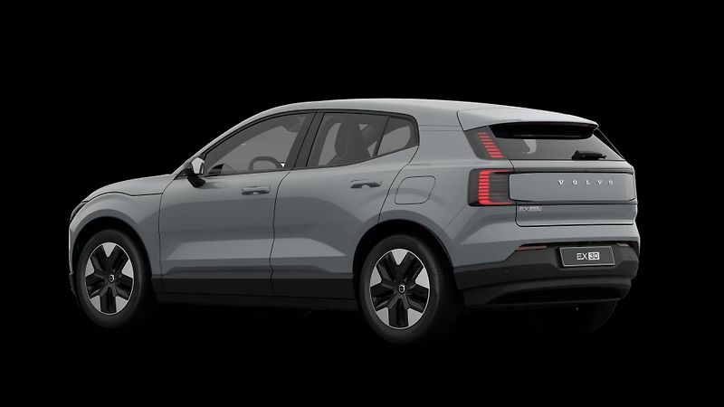Volvo EX30 (2026) PLUS, P5 electric, 200 kW / 27 - fotka 4 z 12