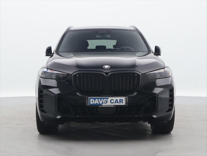 BMW X5 3,0 xDrive40d Mpacket - fotka 2 z 28