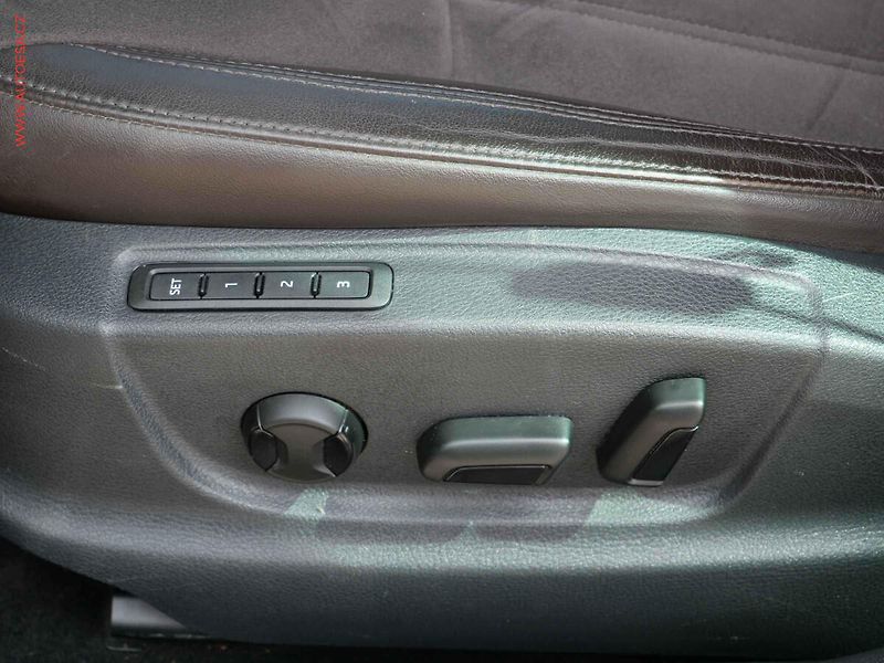 Škoda Octavia (2017) 1.8TSi 4x4, 2.maj,ČR, L&K - fotka 12 z 28
