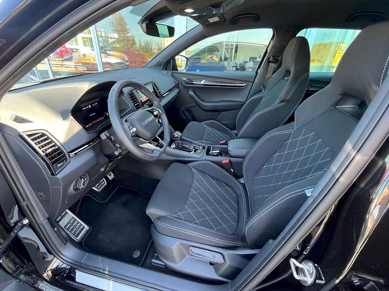 Škoda Karoq (2025) Sportline 1,5TSI / 110 kW DSG - fotka 26 z 36