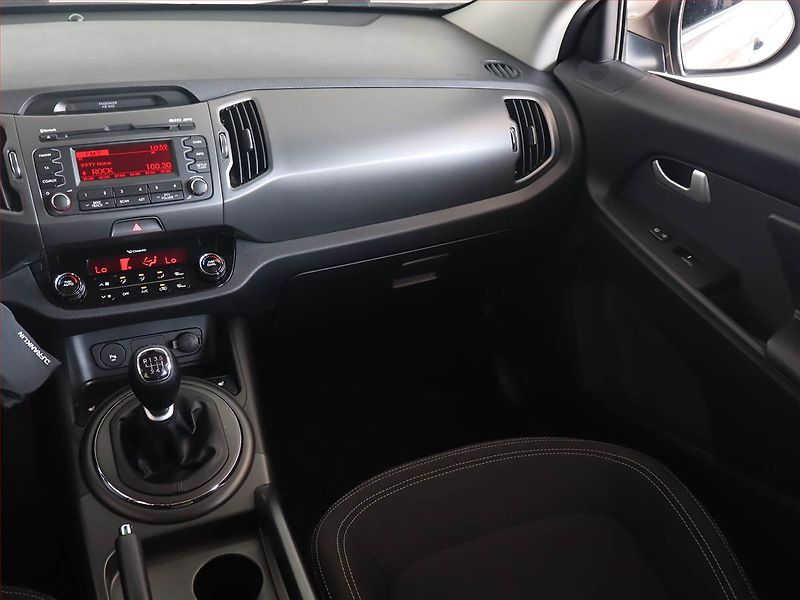 Kia Sportage (2014) 2.0 CRDi, 4X4, Serv.kniha - fotka 8 z 23