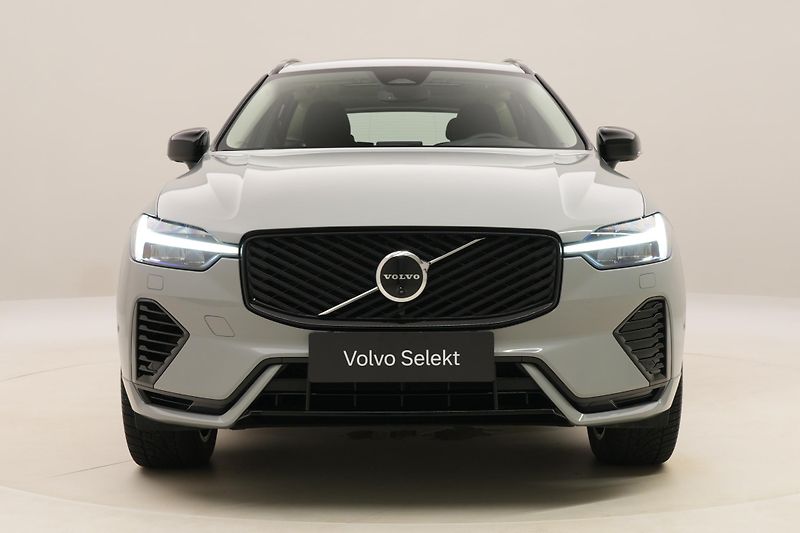 Volvo XC60 T8 AWD RECHARGE DARK ULTRA CZ - fotka 16 z 61