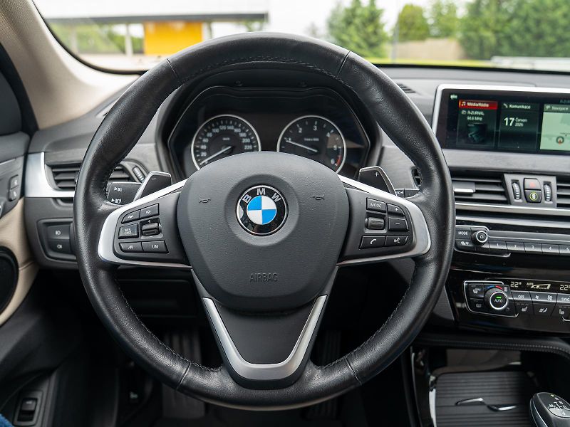 BMW X1 xDrive25d (F48) Model xLine - fotka 8 z 31