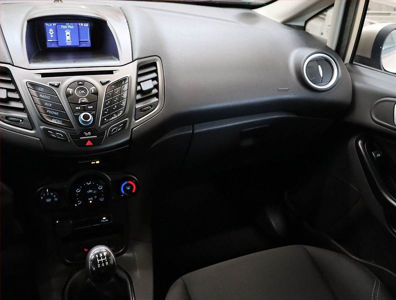 Ford Fiesta (2016) 1.5 TDCi, Serv.kniha - fotka 8 z 16