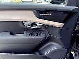 Volvo XC90 B5 AWD PLUS BRIGHT // 7M +kola - náhled 12