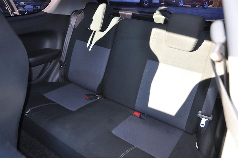 Suzuki Swift 1.3i 68kW - fotka 7 z 16