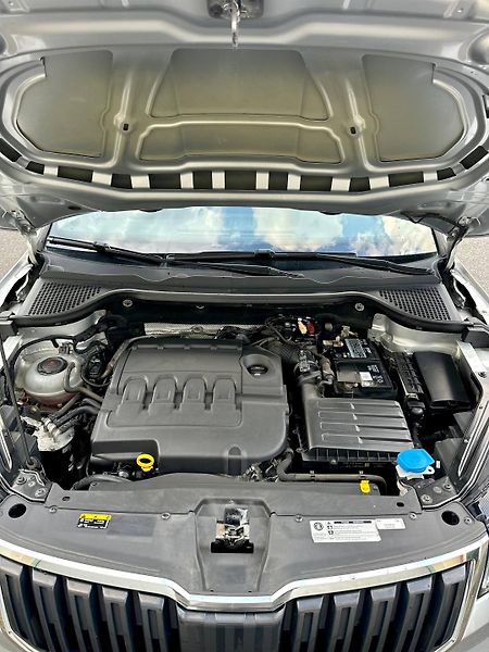 Škoda Karoq (2019) 1.6 TDI 2019 VELKY SERVIS - fotka 9 z 37