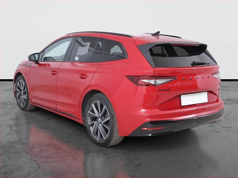 Škoda Enyaq (2022) Sportline 60 (62 kWh), SoH 94% - fotka 4 z 19