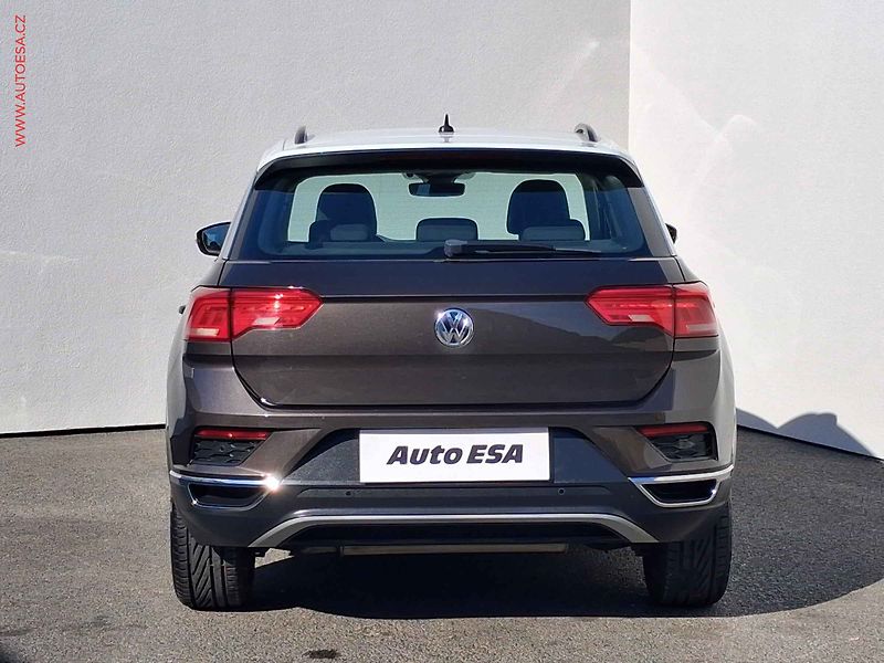 Volkswagen T-Roc (2018) 1.5 TSi, Comfortline, navi - fotka 5 z 18