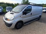 Renault Trafic (2007) 2.0 DCi long,klima,zahrádka,TZ - náhled 1