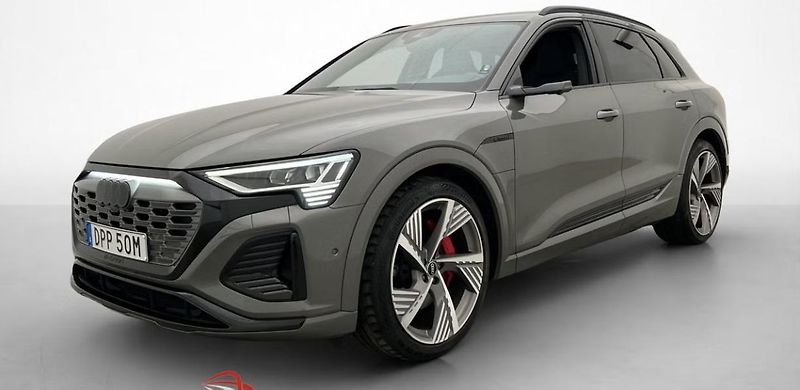 Audi Q8 e-tron 55 Q 360k Pano Matrix 4 zóny   - fotka 1 z 36