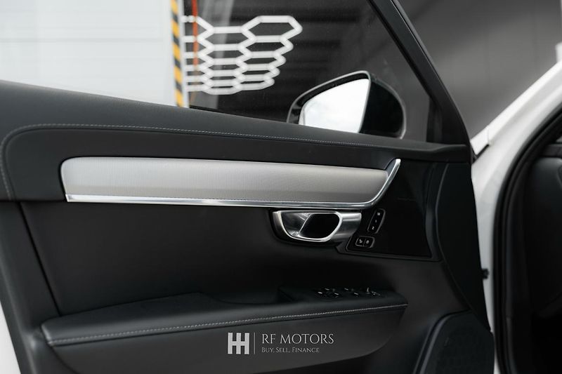 Volvo V90 (2021) - fotka 24 z 51