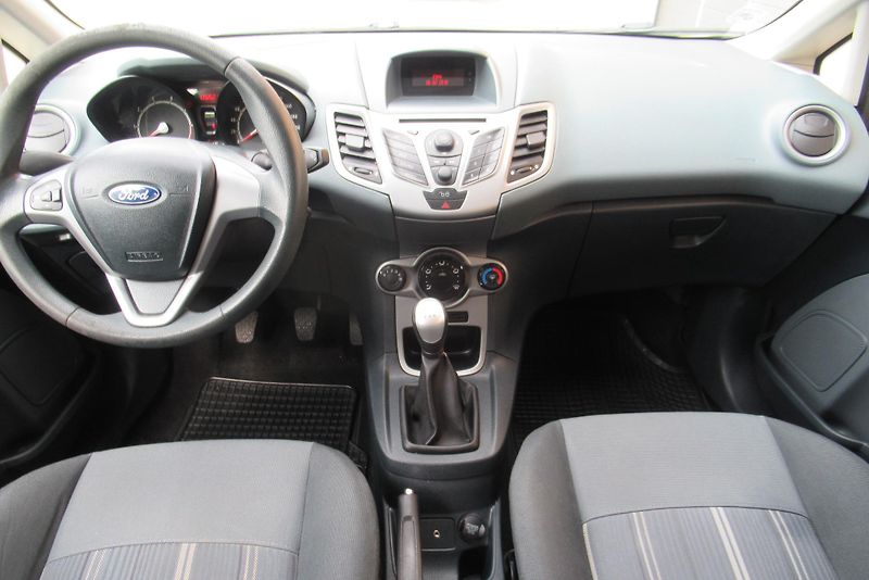 Ford Fiesta 1.25i SADA KOL - fotka 9 z 18