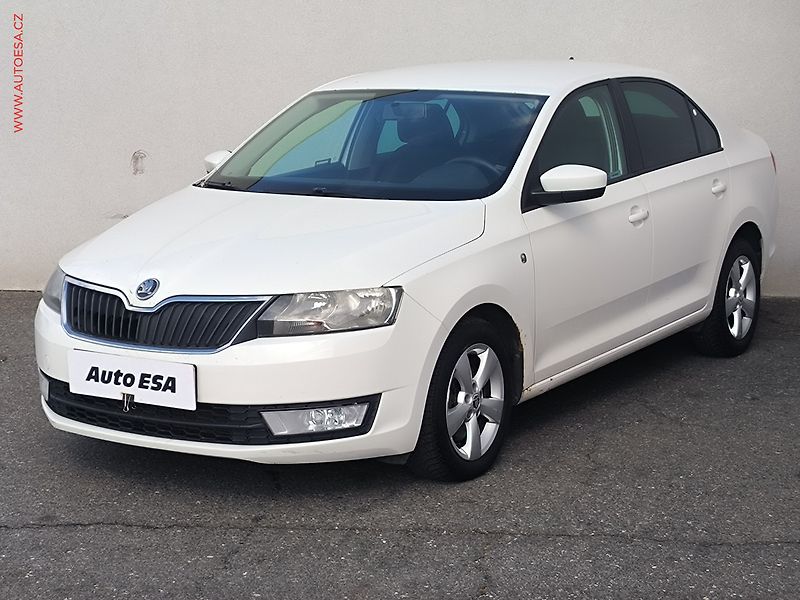 Škoda Rapid (2013) 1.6 TDi, ČR, AC, park.čidla - fotka 3 z 14