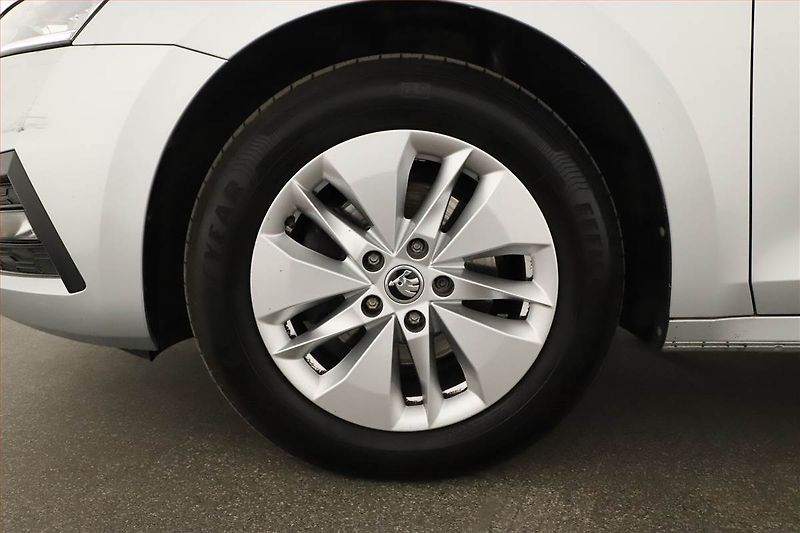 Škoda Octavia (2022) Ambition 2.0 TDI, ČR,1.maj - fotka 18 z 18