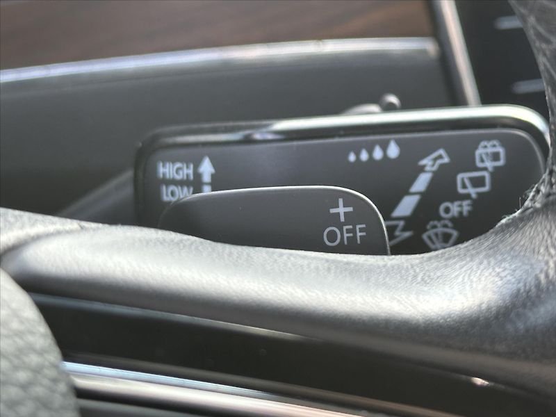Škoda Superb 2,0 TDI 140kW DSG Scout 4x4 CZ - fotka 22 z 39