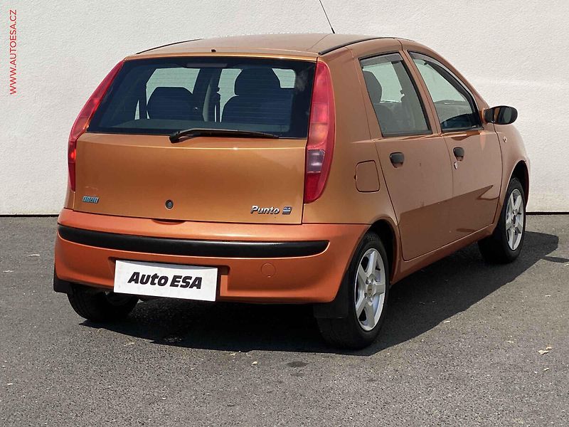 Fiat Punto (2000) 1.2i, ČR, STK7/28 - fotka 4 z 14