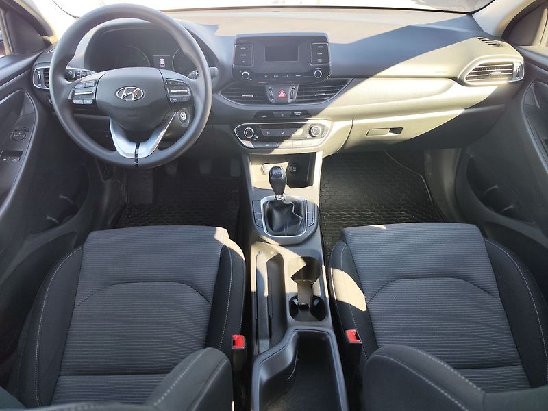Hyundai i30 1.0 T-GDi/88kW Start Plus - fotka 12 z 27
