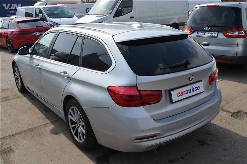 BMW Ostatní (2016) 316D TOURING AT - fotka 6 z 24