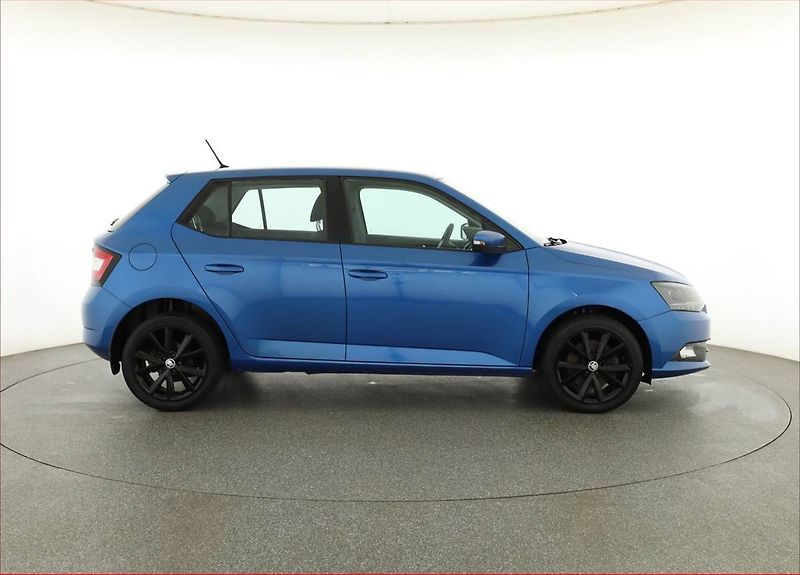 Škoda Fabia (2015) Ambition 1.4 TDI, Tempomat - fotka 6 z 18