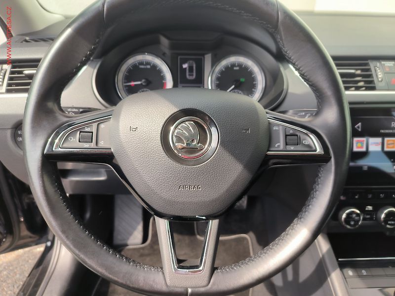 Škoda Octavia (2018) 1.6TDi, ČR, Style, DSG, LED - fotka 16 z 22