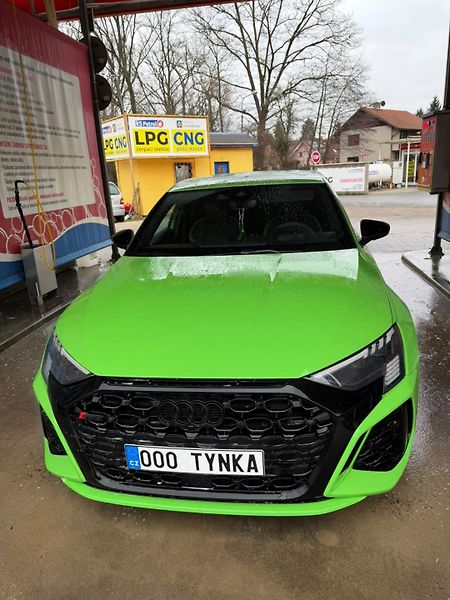Audi RS 3 (2025) Keramické brzdy , akrapovič  - fotka 2 z 14