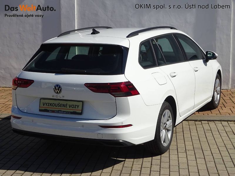 Volkswagen Golf (2022) 1,0TSi /81kW Variant Life - fotka 2 z 27