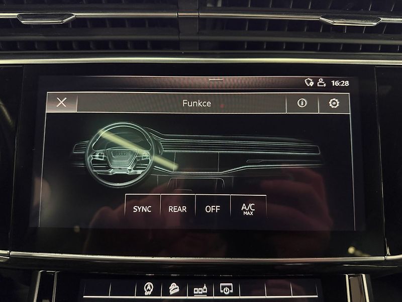 Audi Q7 50 TDI QUATTRO S-LINE, PANORAM - fotka 27 z 32