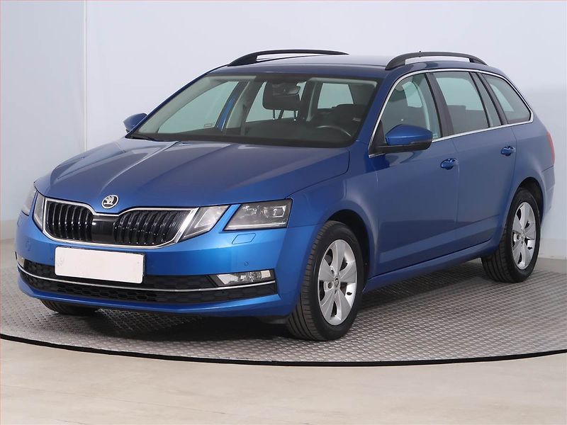 Škoda Octavia (2020) Style 1.6 TDI, ČR,1.maj - fotka 2 z 22