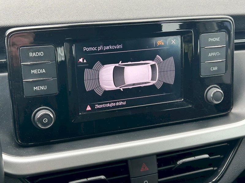 Škoda Scala (2021) Ambition 1.0 TSI 81 kW - fotka 21 z 27