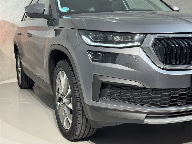 Škoda Kodiaq 1,5 TSi  DSG Clever LED Matrix - fotka 5 z 45