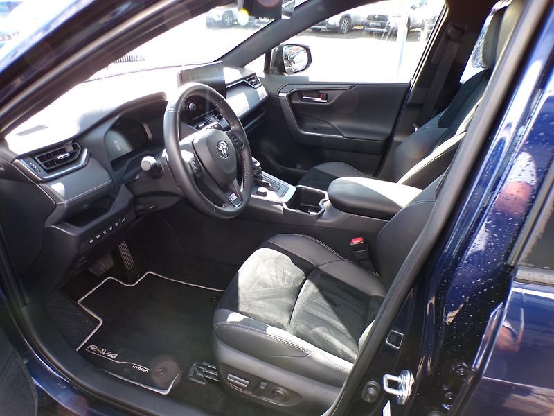 Toyota RAV4 2.5 HSD e-CVT AWD GR-Sport - fotka 10 z 25