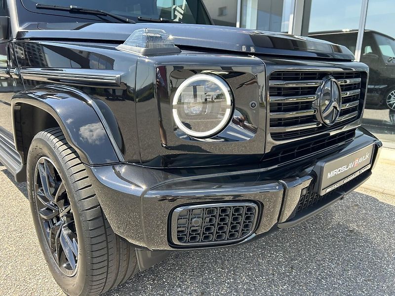 Mercedes-Benz Třídy G G 450d AMG SUPERIOR NIGHT ZÁRU - fotka 9 z 36