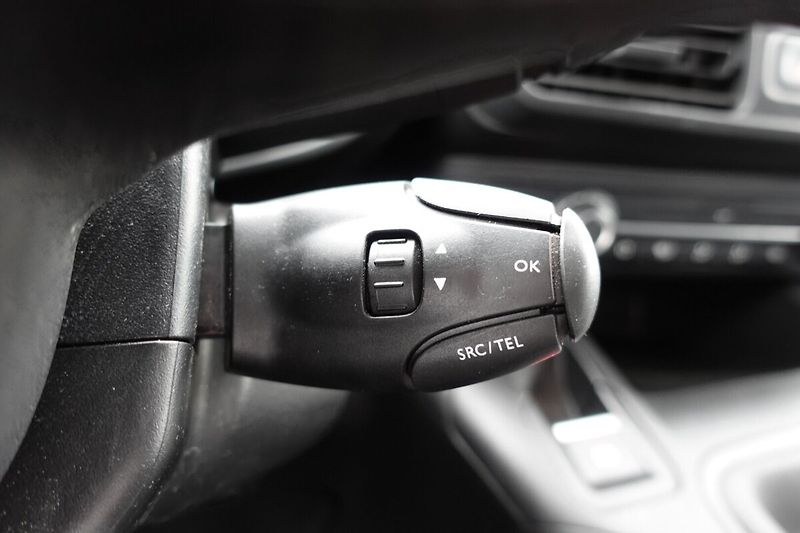 Toyota ProAce 1.5 D4-D 100 - 6 MT Active Car - fotka 22 z 25