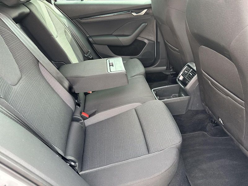 Škoda Octavia (2024) Combi 2.0 TDI Selection - fotka 10 z 32